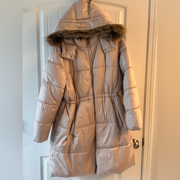 Old Navy Women’s Plus Size Puffer Coat 2X – Hooded with Faux Fur Trim - Picture 1 of 4